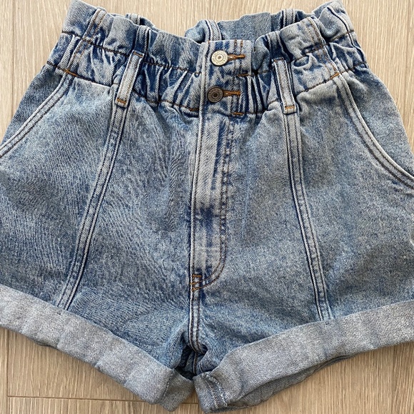 Abercrombie & Fitch Pants - Abercrombie & Fitch ~ blue jean denim 80s Mom paper bag Shorts ~ Ultra High 29/8